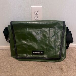 Freitag F13 TOP CAT Large Messenger/Laptop Bag